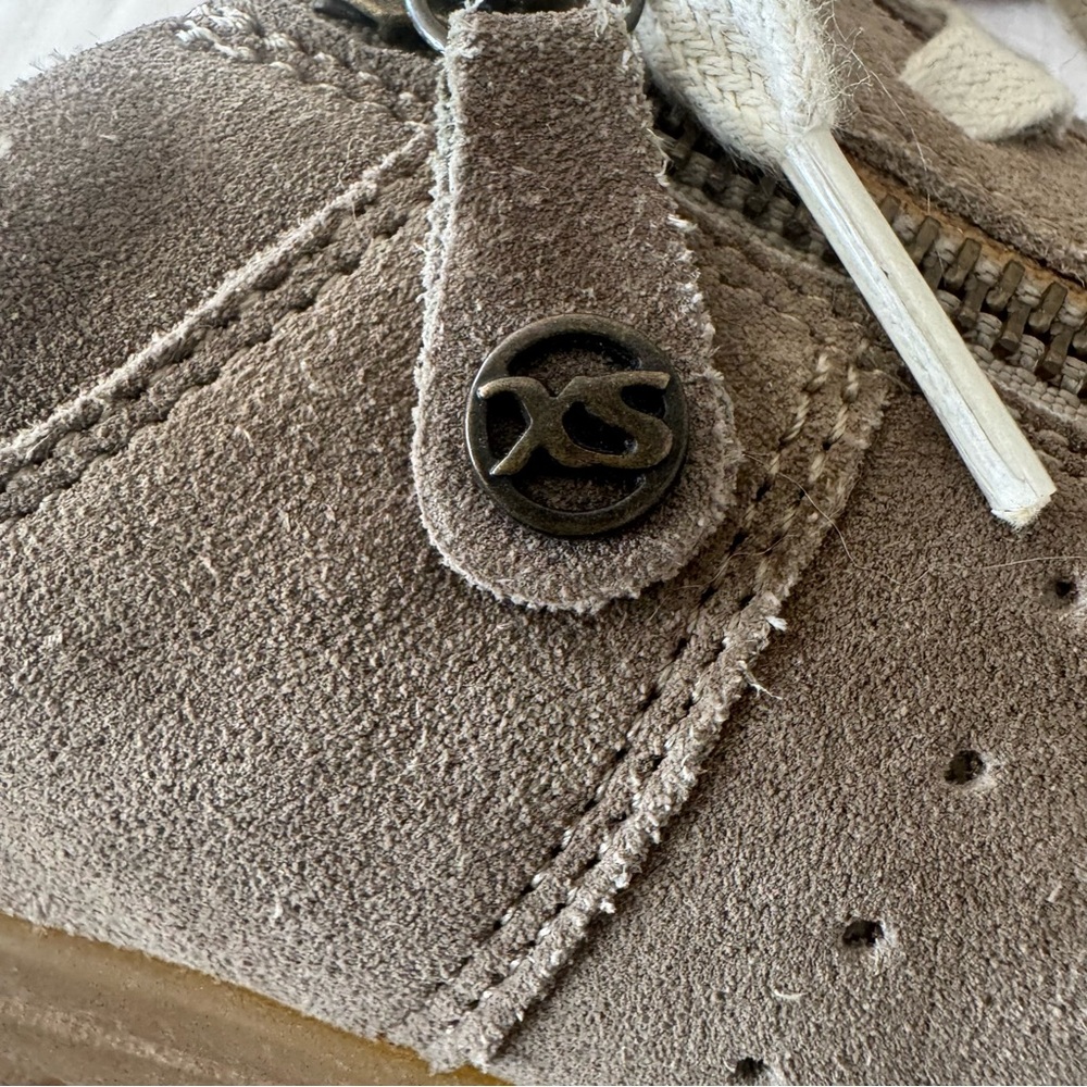 Hartjes XS Casual Shoes UK size 4‎ US size 6.5 Tan Beige Suede Side Zip Sneakers - Picture 3 of 15
